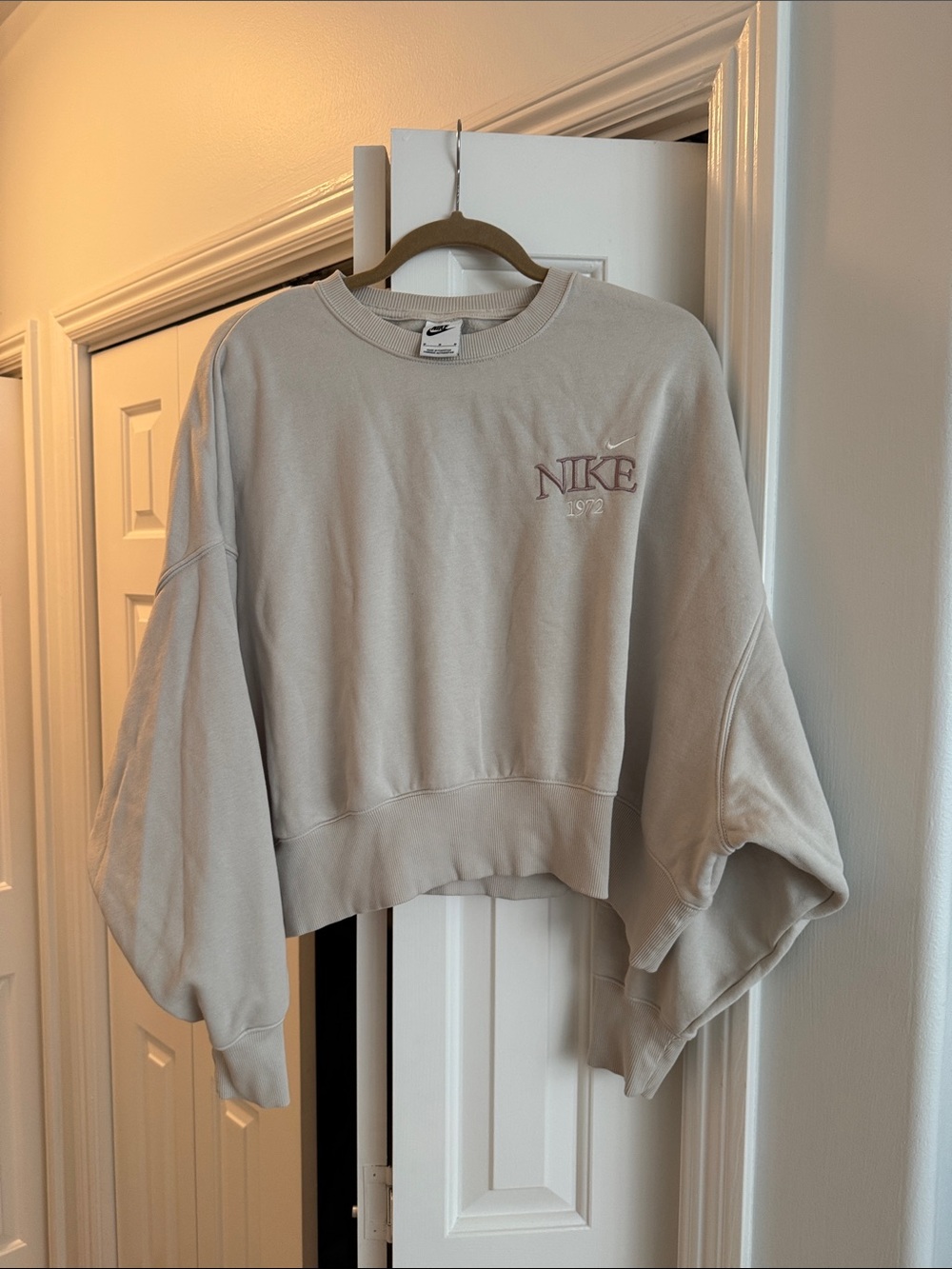 Nike Women's Cropped Crewneck Phoenix Fleece Sweatshirt in Light Beige